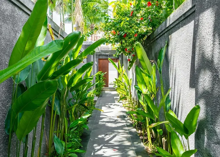 Alase - 3 Br Private Pool Villa, Legian *